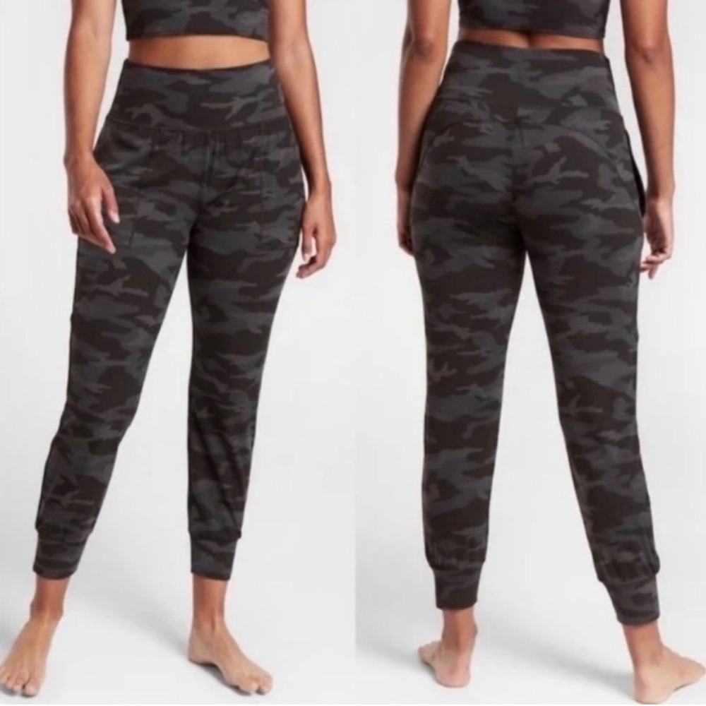 Athleta Salutation Camo Jogger Women‎ Small Black Grey Excellent High Waist